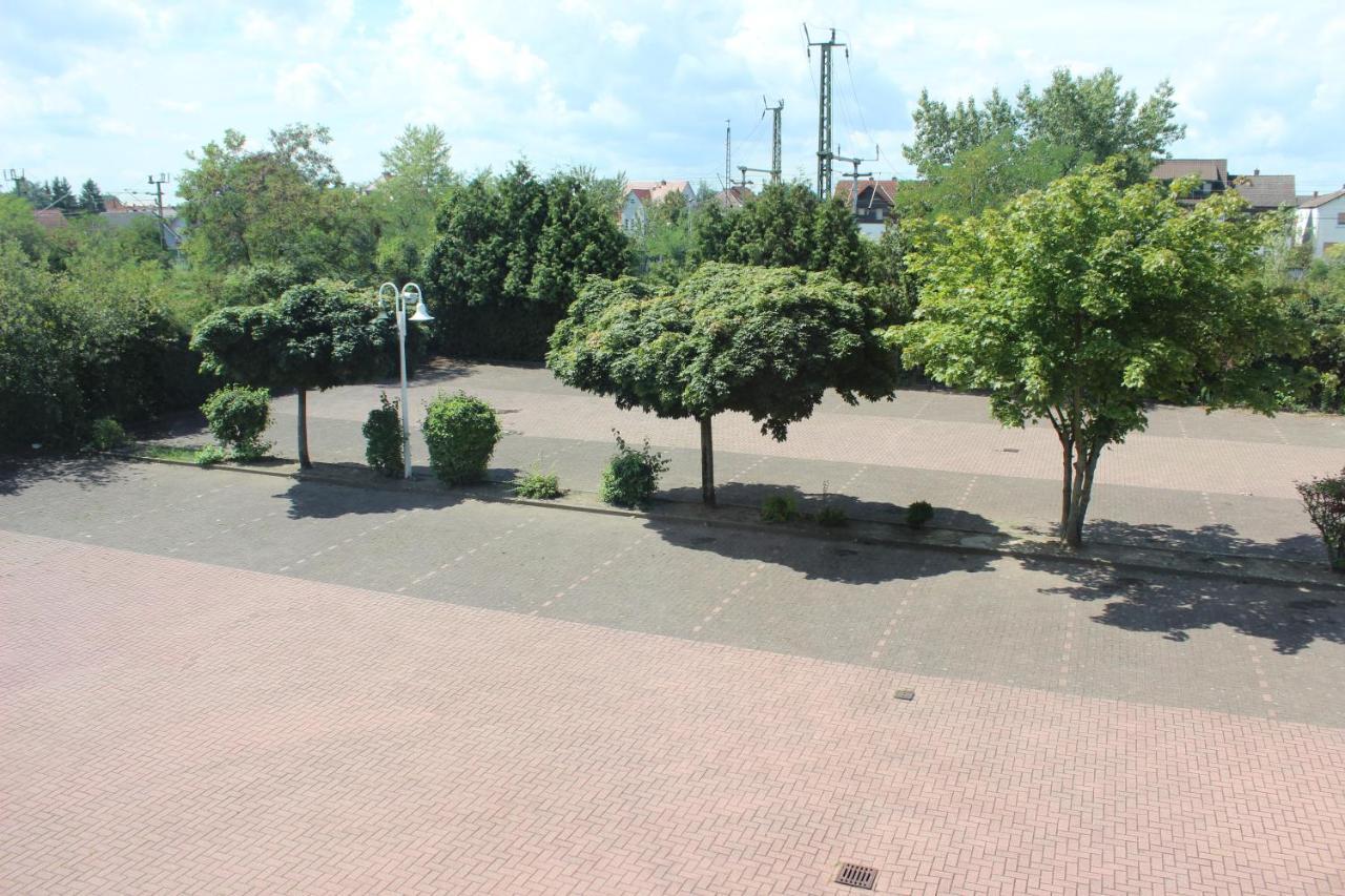 Ates Hotel Lampertheim Exterior photo
